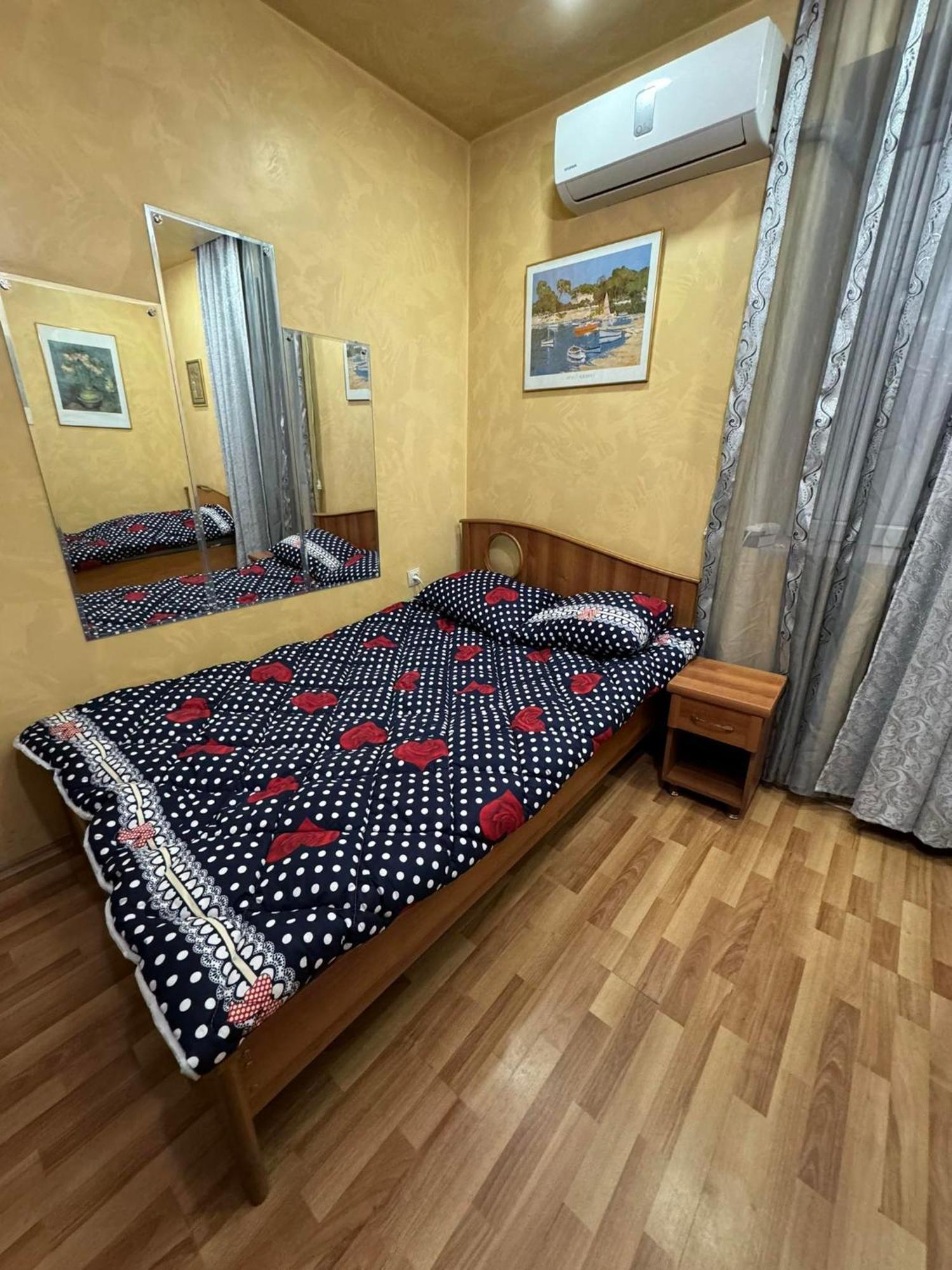באטומי Tj+ Hostel מראה חיצוני תמונה